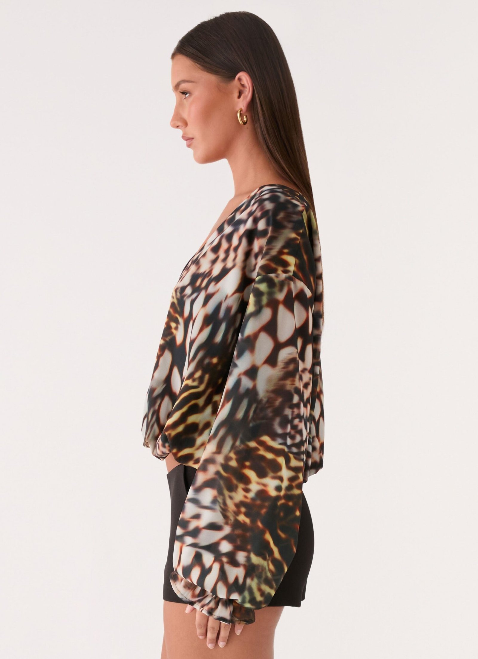 Isolde Top - Leopard Hibiscus - Image 2